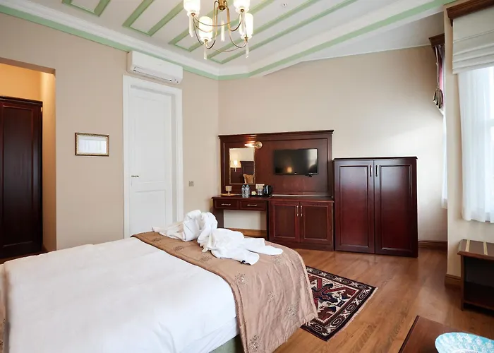 White Palace Old City Boutique Hotel