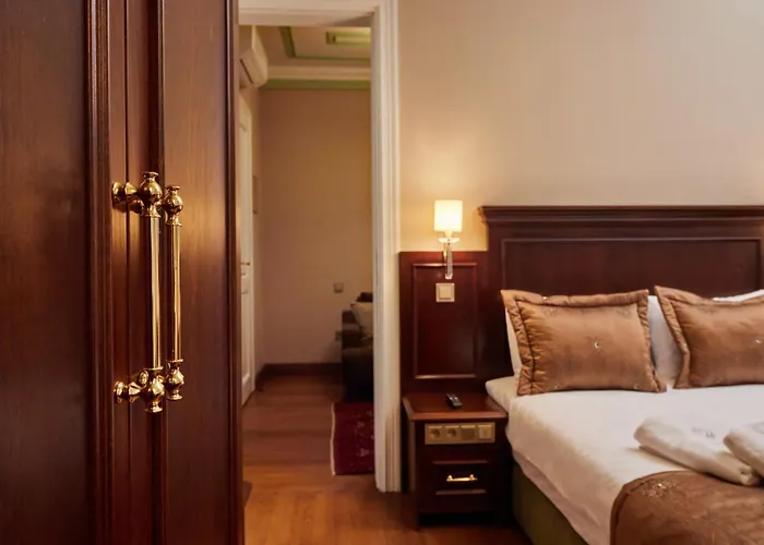 White Palace Old City Boutique Hotel