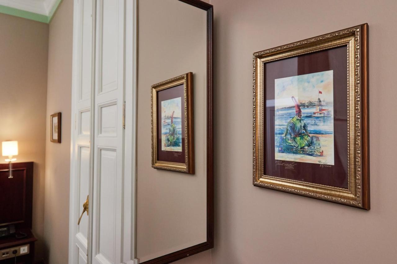 Отель White Palace Old Boutique