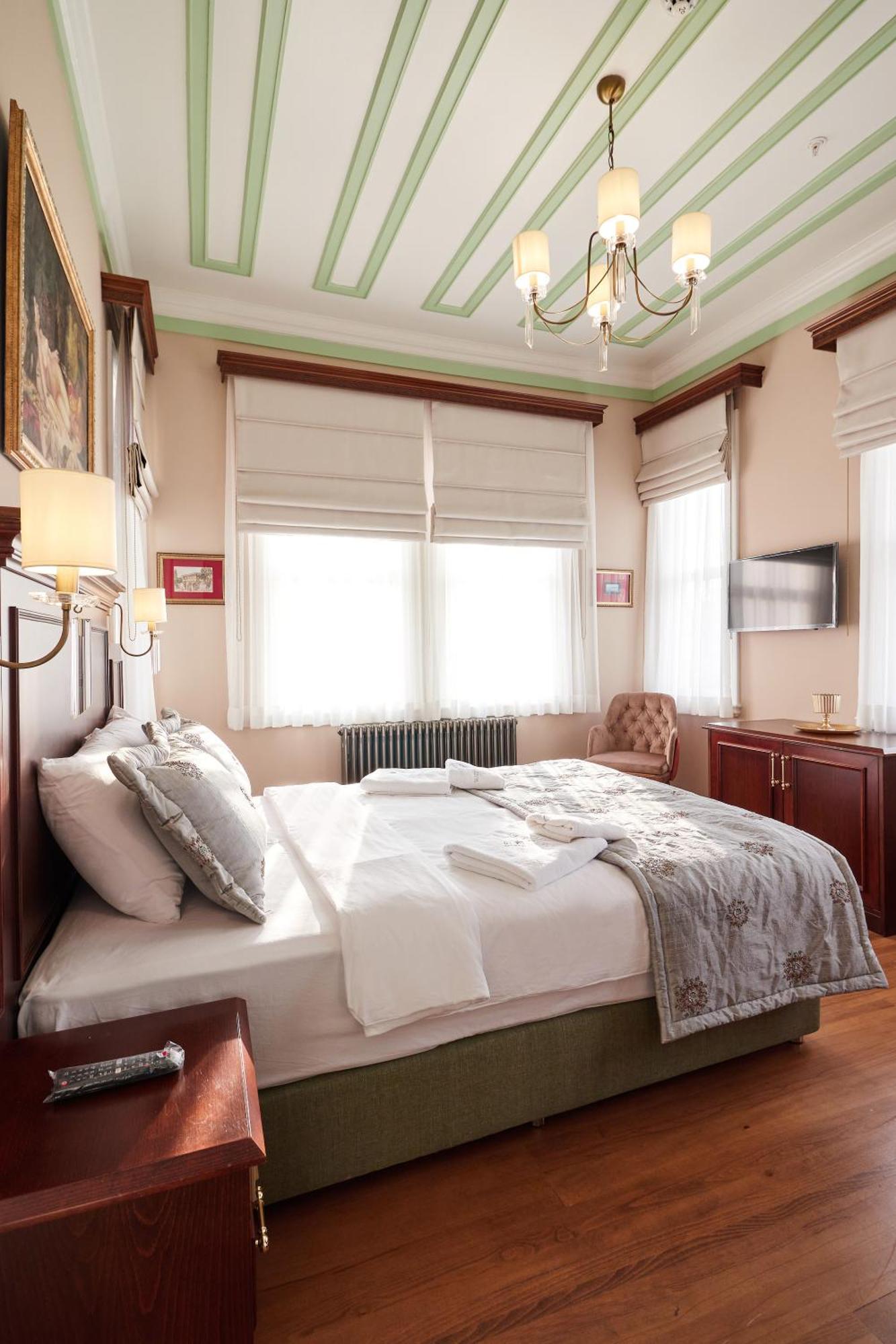 Отель White Palace Old Boutique Стамбул